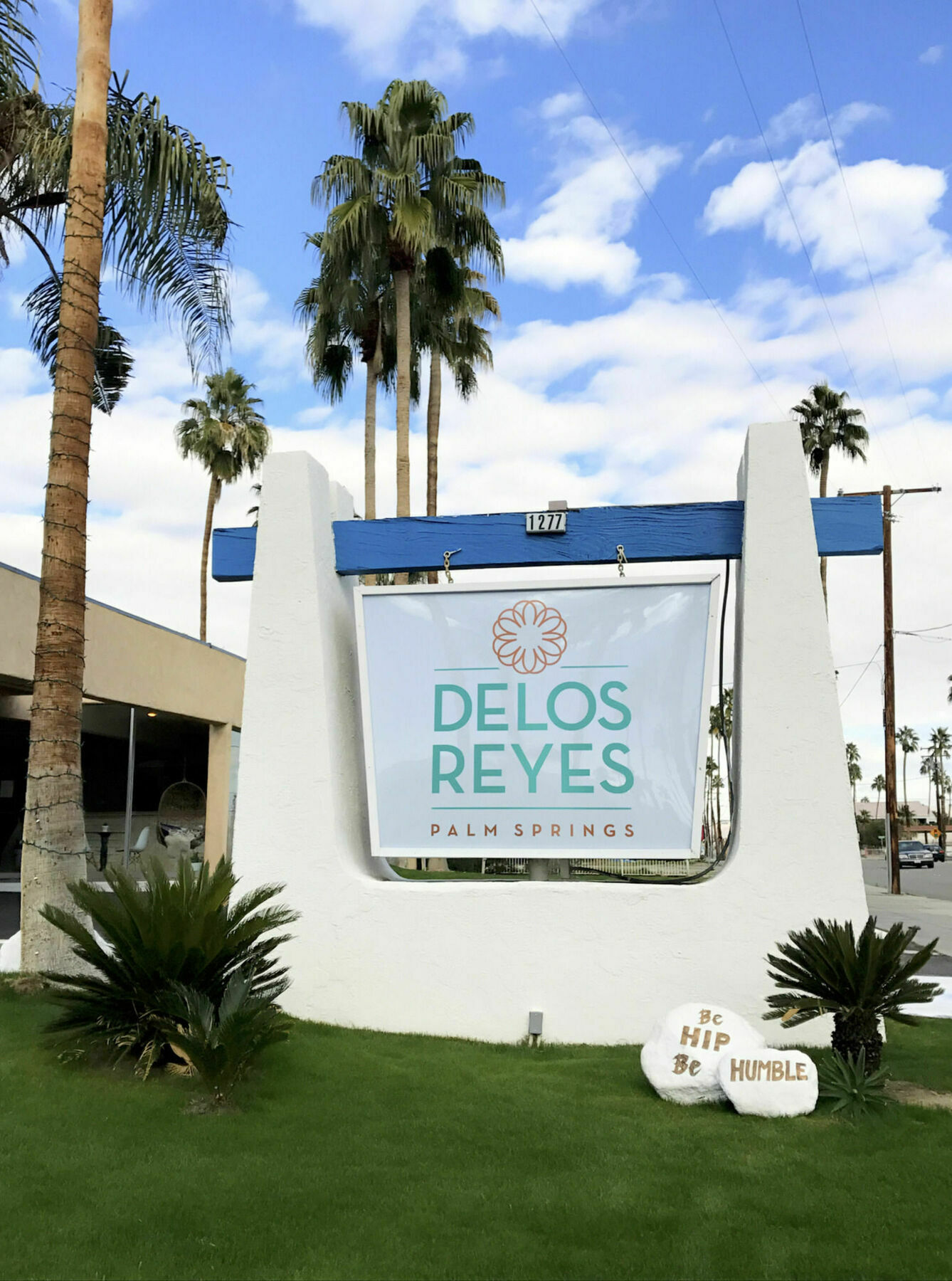 Delos Reyes Palm Springs Motel Exterior photo